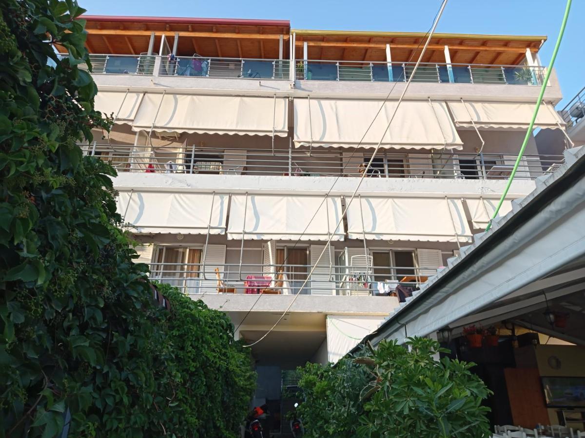 Wave N' Sea Apartments Himare Esterno foto